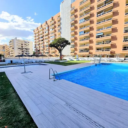 Pyr Beachfront And Pool Apartamento *