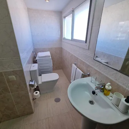 Apartment Pyr Beachfront And Pool 2bd Fuengirola