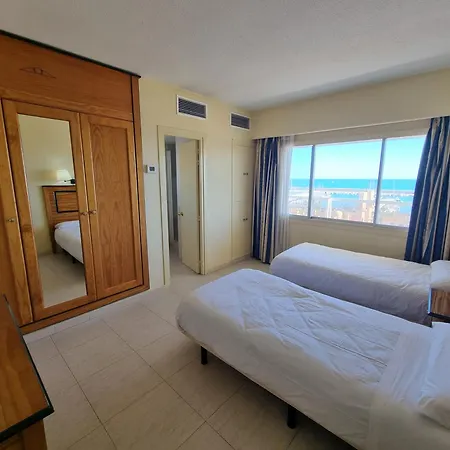Pyr Beachfront And Pool * Fuengirola