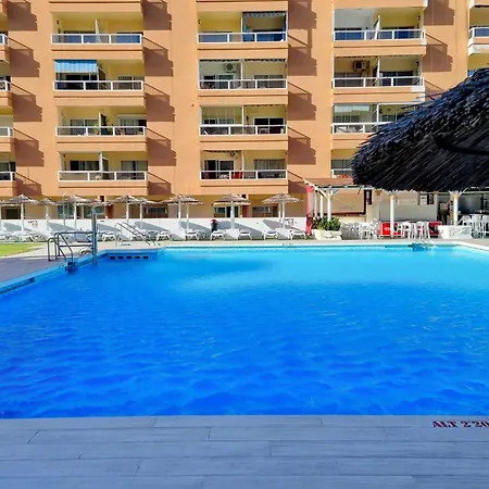 Pyr Beachfront And Pool 2bd Apartment Fuengirola