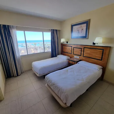 Pyr Beachfront And Pool 2bd