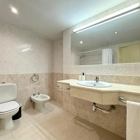 Apartment Pyr Beachfront And Pool