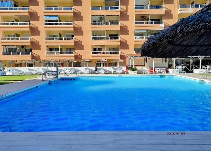 Pyr Beachfront And Pool Apartment Fuengirola