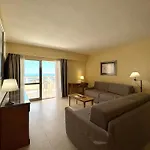 Pyr Beachfront And Pool Фуенхірола