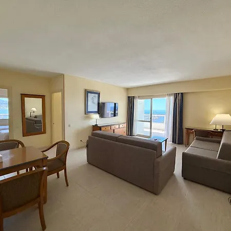 Pyr Beachfront And Pool * Fuengirola